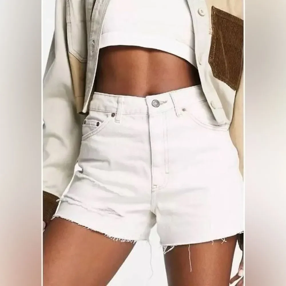 TOPSHOP A-Line Cream Denim Shorts Distressed Premium Denim Size US 8 NWT